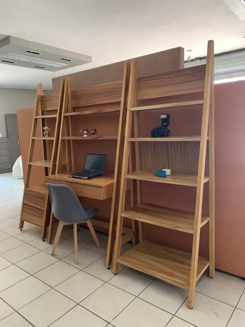 Escritorio/Librero Chavoya