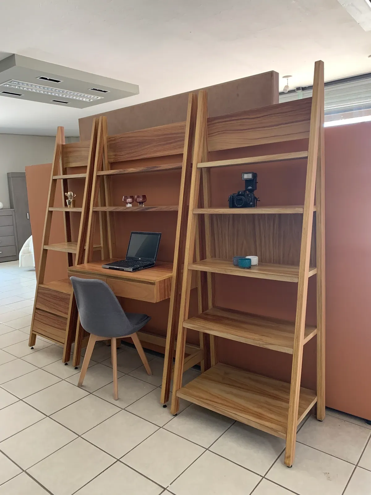 Escritorio/Librero Chavoya — Escritorio/Librero Chavoya