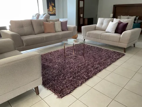 Sala Bysan Hamilton