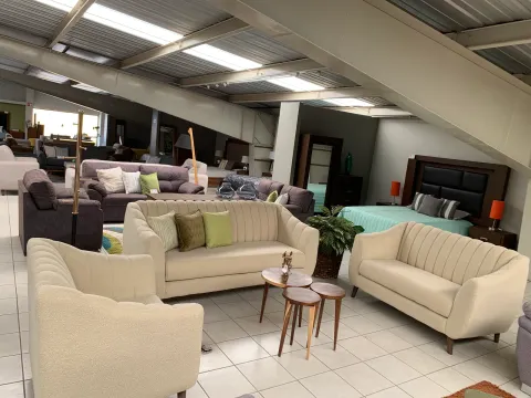 Sala Losal Vancouver